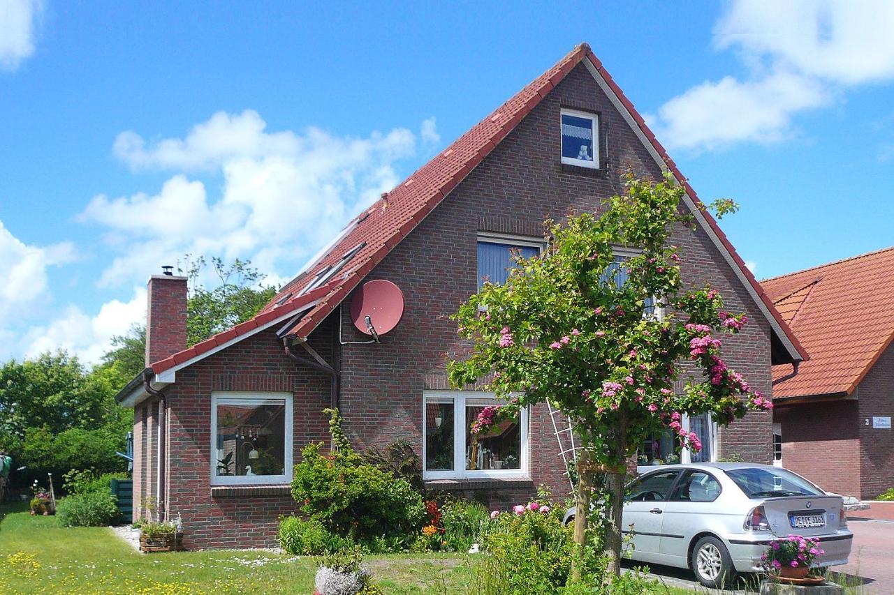 Ferienwohnungen im Haus Herrmann Neuharlingersiel Exterior foto